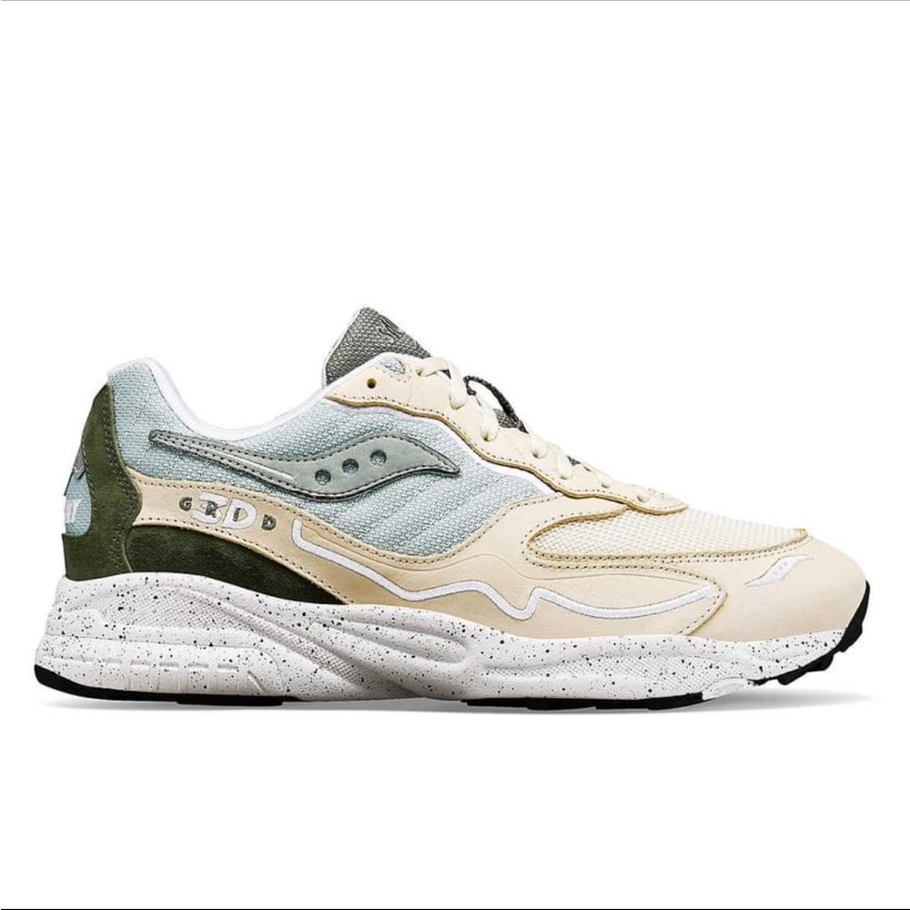 Saucony 3D grid hurricane sneakers